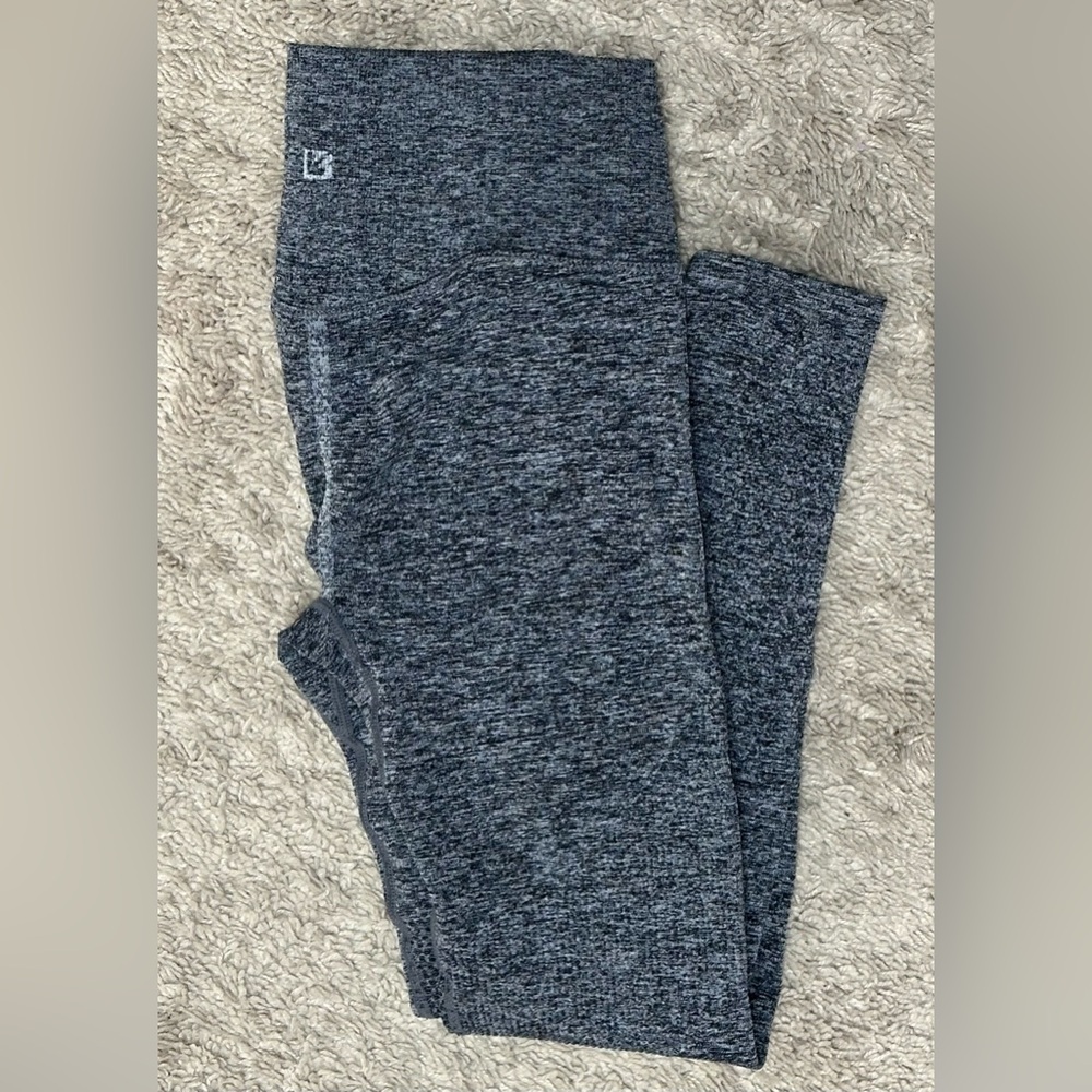 EUC! BuffBunny scrunch Gray Leggings size XS - Picture 5 of 6